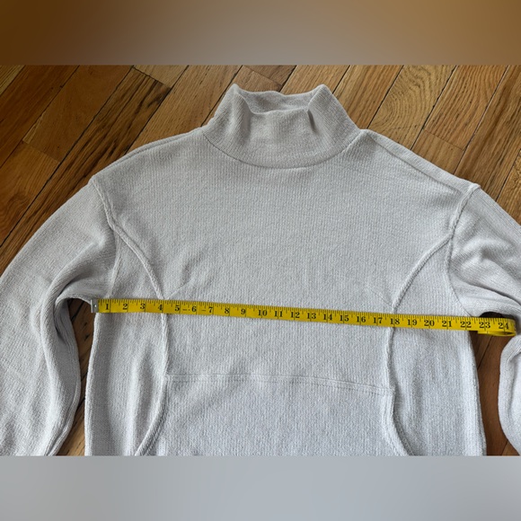 Free People Beach Slouchy Mock Neck Cozy Oversized Tunic Ivory Women’s Size M - Picture 9 of 12